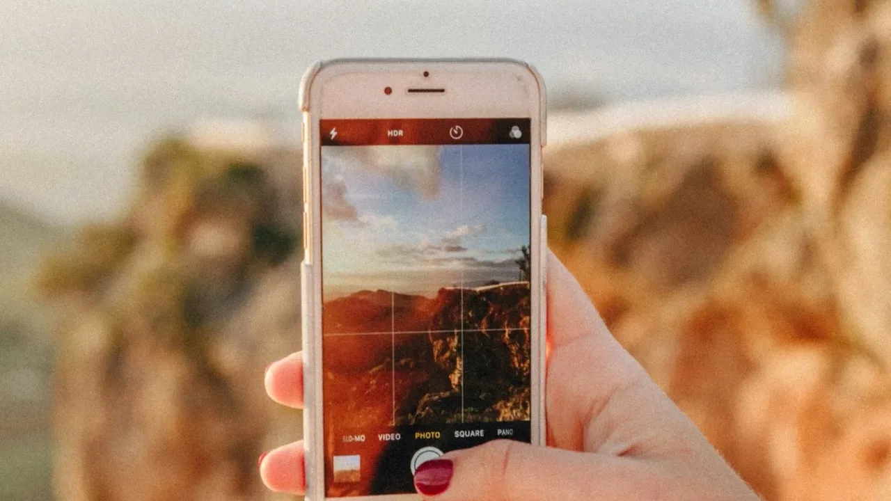 How to Frame a Video Shot When Filming on Your Smartphone